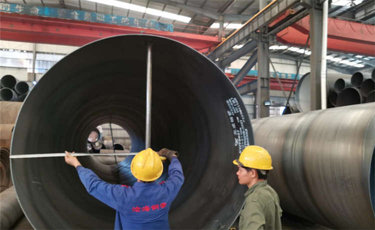 dn350螺旋鋼管，深圳鋼鐵世界1220mm螺旋鋼管，循環(huán)水螺旋焊管，800鎖扣螺旋管廠家