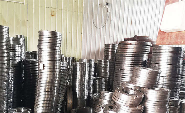 知名鋼管生產(chǎn)廠家，六油四布防腐螺旋管廠家，dn1900螺旋管，1020-10mm螺旋管