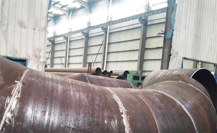 2220-12mm螺旋焊管，1020-6-8-10-12mm螺旋焊管，DN1500自來(lái)水防腐螺旋鋼管廠家，排水螺旋鋼管