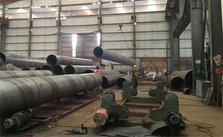 3PE防腐螺旋管廠家，鋼材場(chǎng)防腐螺旋管廠家，820-10螺旋鋼管，外徑1420mm螺旋管