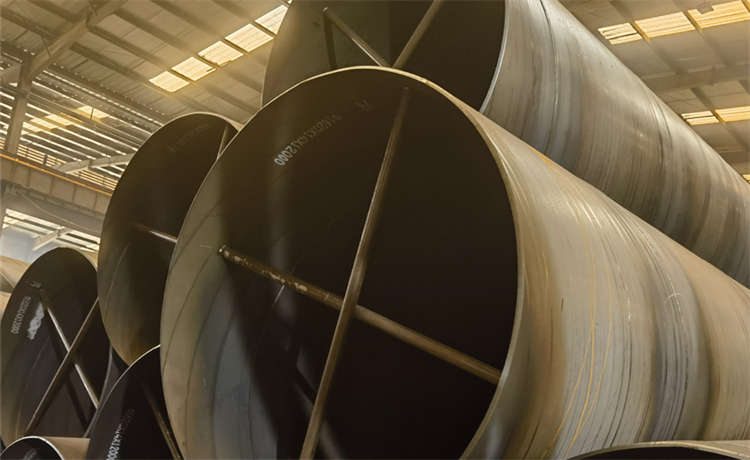 1520-12mm螺旋鋼管，325-10mm螺旋焊管，1324mm螺旋焊管，鋼材場Q355B鋼板