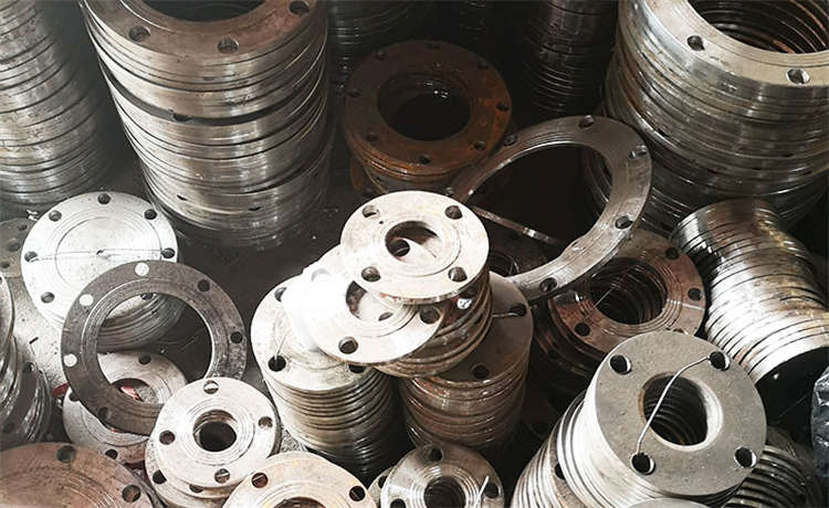 崇左D1420mm螺旋焊管，1300mm螺旋管，鋼材場(chǎng)H型鋼，630給水螺旋管廠家