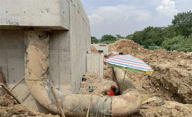 鋼材場(chǎng)鍍鋅板管，貴港610鋼立柱，1720mm螺旋鋼管，埋地螺旋焊管廠家