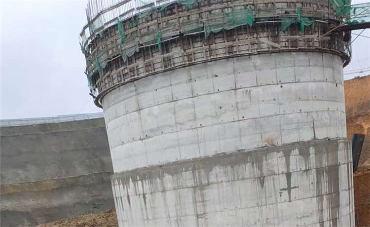 2800mm螺旋管，920排水鋼管，鋼材場(chǎng)鋼板卷管廠家，鋼材場(chǎng)焊接鋼管廠家