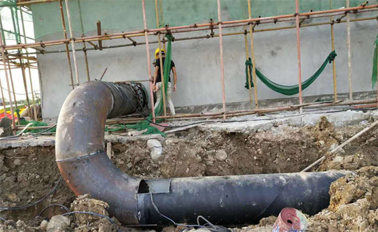 防腐螺旋廠家，鋼材場鋼護筒加工，836mm螺旋鋼管，530-8mm螺旋鋼管